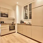 Urbanflat 64 - De Luxe Proche Champs-elysees Paris