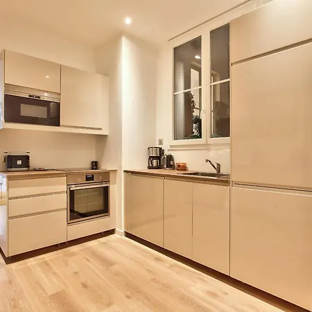 Urbanflat 64 - De Luxe Proche Champs-elysees Parijs